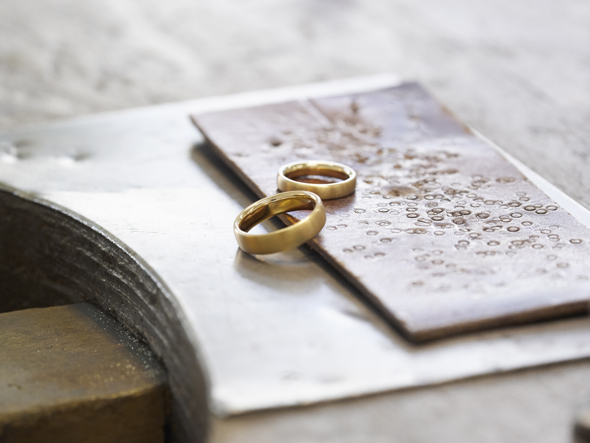 Trauringe im Atelier von Astrid Eckert | Goldschmiedekurs Hamburg